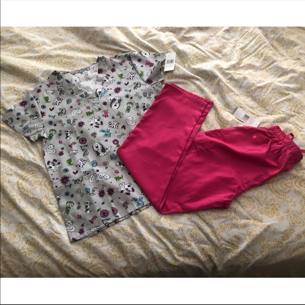 Just the scrub top! Reserved for Samantha.